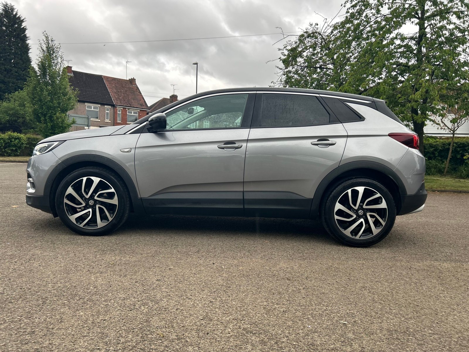 VAUXHALL GRANDLAND X