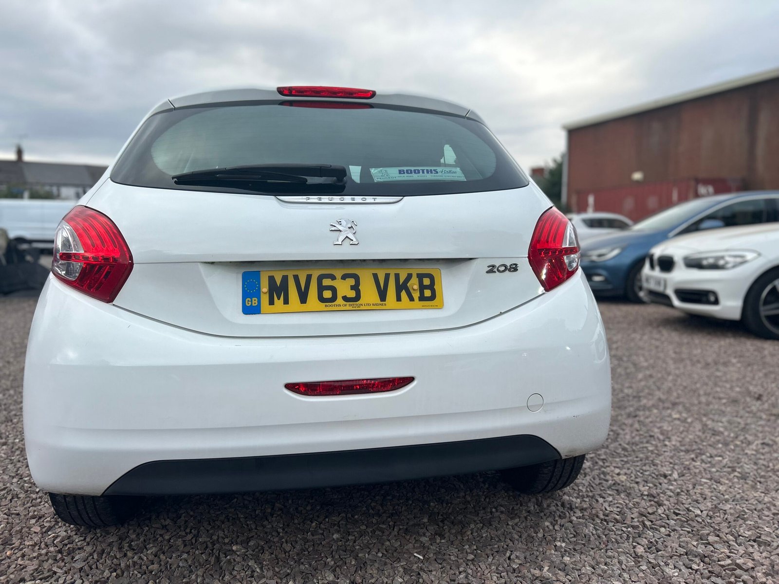 Peugeot 208